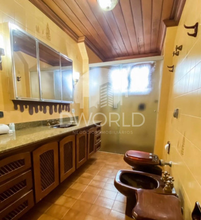 Imagem Casa com 6 Quartos à Venda, 720 m² em Capivari - Campos Do Jordão Imagem Casa com 6 Quartos à Venda, 720 m² em Capivari - Campos Do Jordão