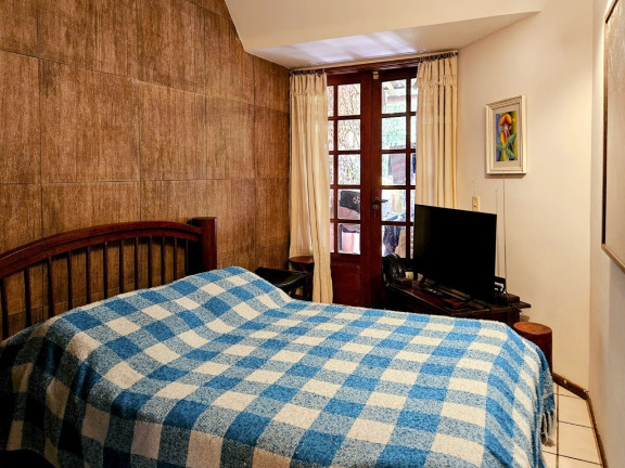 Imagem Casa com 4 Quartos à Venda, em Barra - Salvador Imagem Casa com 4 Quartos à Venda, em Barra - Salvador