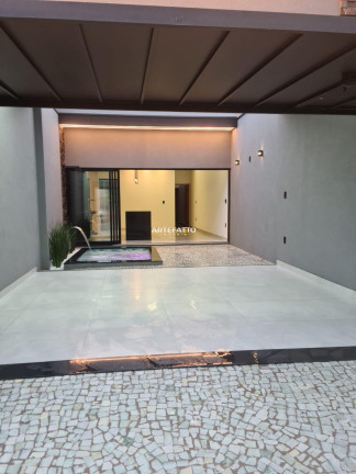 Imagem Casa com 2 Quartos à Venda, 125 m² Imagem Casa com 2 Quartos à Venda, 125 m²