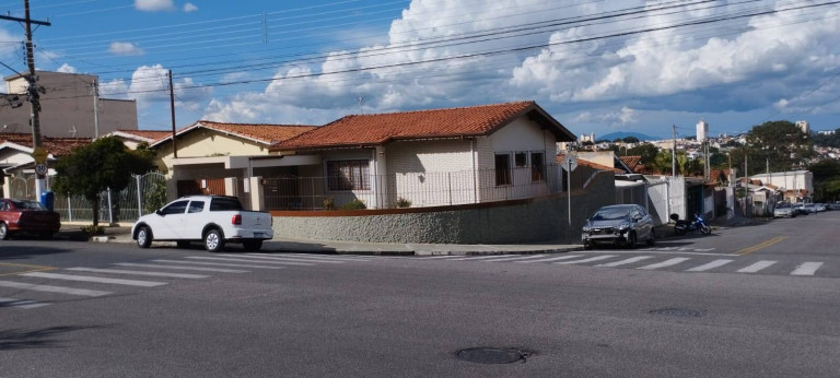 Imagem Casa à Venda, 160 m² em Alvinópolis - Atibaia Imagem Casa à Venda, 160 m² em Alvinópolis - Atibaia