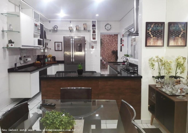 Imagem Casa com 3 Quartos à Venda, 360 m² em Jardim Nosso Lar - São Paulo