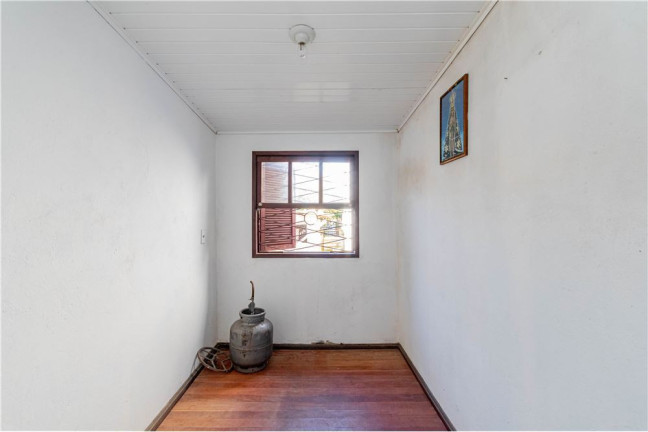 Imagem Casa com 3 Quartos à Venda, em Partenon - Porto Alegre Imagem Casa com 3 Quartos à Venda, em Partenon - Porto Alegre