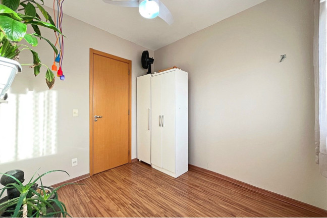 Imagem Apartamento com 3 Quartos à Venda, 82 m² em Santana - Porto Alegre Imagem Apartamento com 3 Quartos à Venda, 82 m² em Santana - Porto Alegre
