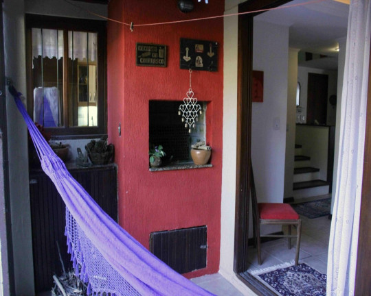 Imagem Casa com 5 Quartos à Venda, 207 m² em Medianeira - Porto Alegre