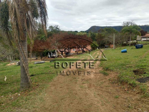 Imagem Imóvel com 3 Quartos à Venda, 5.000 m² em Mococa - Bofete Imagem Imóvel com 3 Quartos à Venda, 5.000 m² em Mococa - Bofete