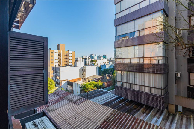 Imagem Imóvel com 2 Quartos à Venda, em Rio Branco - Porto Alegre Imagem Imóvel com 2 Quartos à Venda, em Rio Branco - Porto Alegre