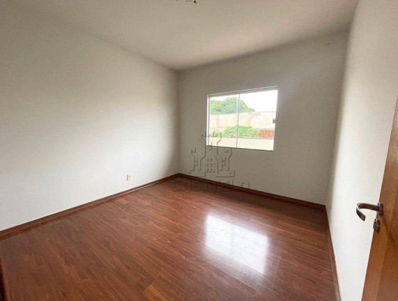 Imagem Sobrado com 4 Quartos à Venda ou Locação, 227 m² em Parque Residencial João Piza - Londrina
