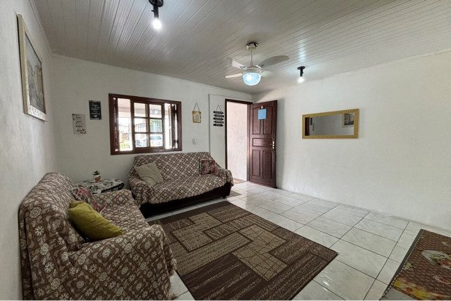 Imagem Casa com 2 Quartos à Venda, 98 m² em Guajuviras - Canoas Imagem Casa com 2 Quartos à Venda, 98 m² em Guajuviras - Canoas