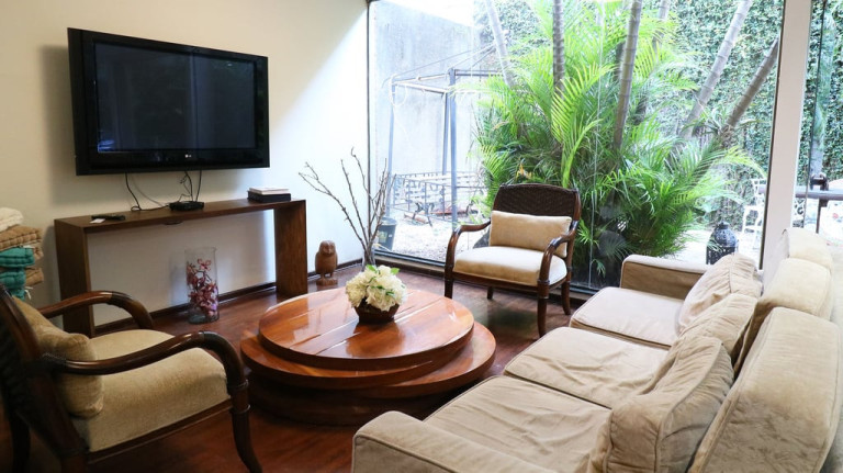 Imagem Casa com 5 Quartos à Venda, em Vila Mariana - São Paulo Imagem Casa com 5 Quartos à Venda, em Vila Mariana - São Paulo