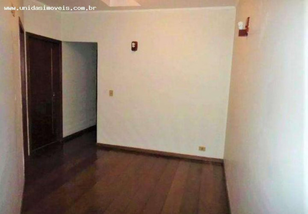 Imagem Casa com 4 Quartos à Venda, 240 m² em Jardim Dos Prados - São Paulo
