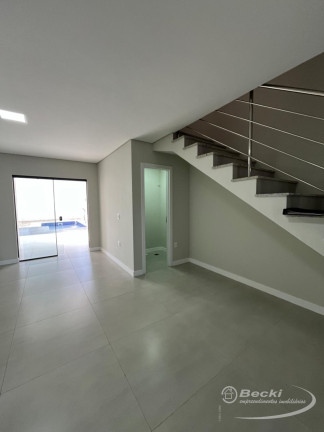 Imagem Casa com 3 Quartos à Venda, 160 m² em Atiradores - Joinville