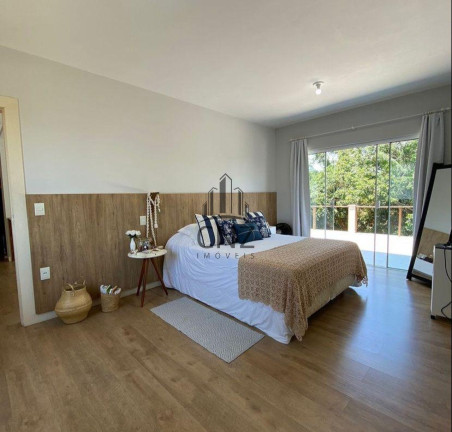 Imagem Casa com 3 Quartos à Venda, 240 m² em Primeiro De Maio - Brusque Imagem Casa com 3 Quartos à Venda, 240 m² em Primeiro De Maio - Brusque