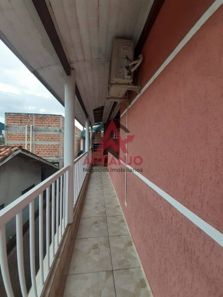 Imagem Casa com 5 Quartos à Venda,  em Estufa Ii - Ubatuba