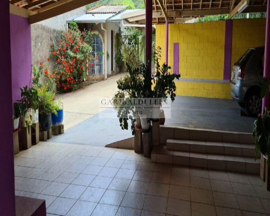 Imagem Imóvel com 3 Quartos à Venda, 200 m² em Parque Flamboyant - Amparo Imagem Imóvel com 3 Quartos à Venda, 200 m² em Parque Flamboyant - Amparo