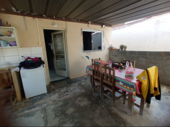 Imagem Casa com 2 Quartos à Venda, 107 m² em Guaratinguetá