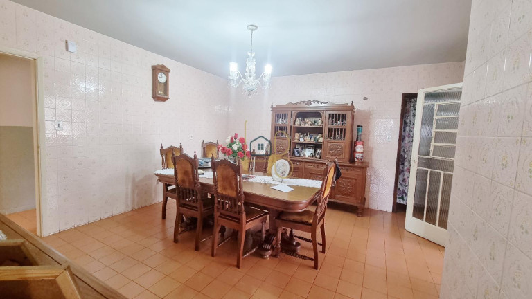 Imagem Sobrado com 3 Quartos à Venda, 243 m² em Jardim Palmares - Londrina Imagem Sobrado com 3 Quartos à Venda, 243 m² em Jardim Palmares - Londrina