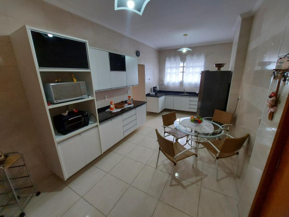 Imagem Imóvel com 5 Quartos à Venda, 272 m² em Itararé - São Vicente Imagem Imóvel com 5 Quartos à Venda, 272 m² em Itararé - São Vicente
