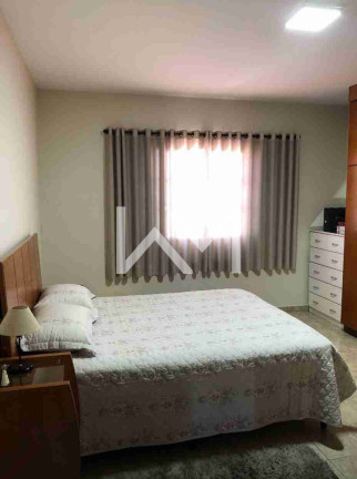 Imagem Sobrado com 3 Quartos à Venda, 242 m² em Vila Galvão - Guarulhos Imagem Sobrado com 3 Quartos à Venda, 242 m² em Vila Galvão - Guarulhos