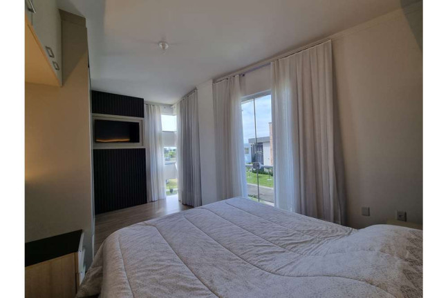 Imagem Casa de Condomínio com 3 Quartos à Venda, 199 m² em São João Do Rio Vermelho - Florianópolis Imagem Casa de Condomínio com 3 Quartos à Venda, 199 m² em São João Do Rio Vermelho - Florianópolis