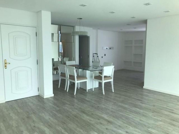 Imagem Imóvel com 4 Quartos à Venda, 158 m² em Enseada - Guarujá Imagem Imóvel com 4 Quartos à Venda, 158 m² em Enseada - Guarujá