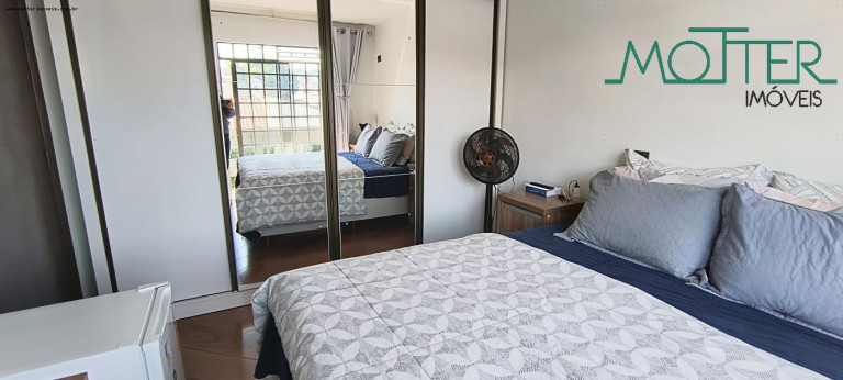 Imagem Casa com 4 Quartos à Venda, 213 m² em Capão Raso - Curitiba Imagem Casa com 4 Quartos à Venda, 213 m² em Capão Raso - Curitiba