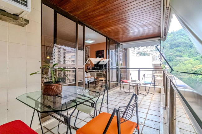 Imagem Apartamento com 3 Quartos à Venda, 137 m² Imagem Apartamento com 3 Quartos à Venda, 137 m²