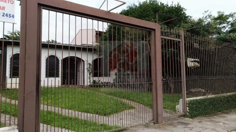 Imagem Casa com 3 Quartos à Venda, 435 m² em Guarujá - Porto Alegre Imagem Casa com 3 Quartos à Venda, 435 m² em Guarujá - Porto Alegre