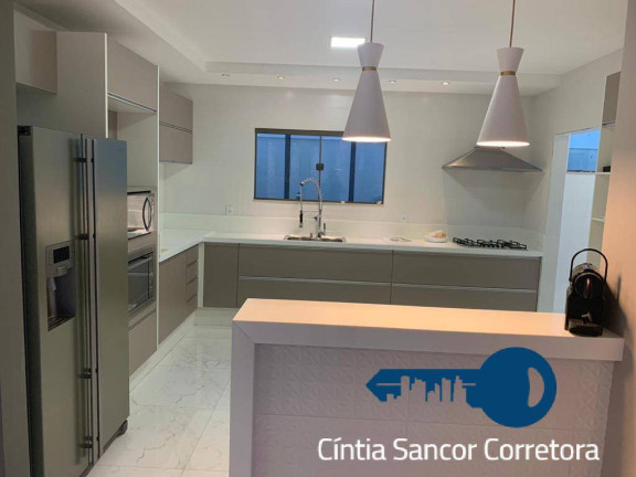 Imagem Casa com 4 Quartos à Venda, em Parque Rodoviário - Campos Dos Goytacazes Imagem Casa com 4 Quartos à Venda, em Parque Rodoviário - Campos Dos Goytacazes