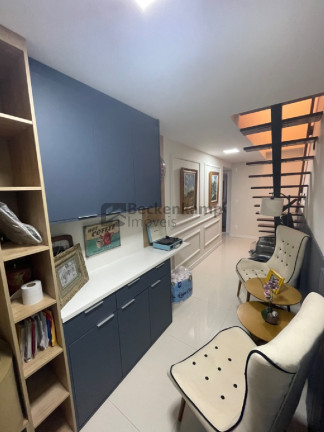 Imagem Imóvel com 3 Quartos à Venda, 212 m² em Bela Vista - Volta Redonda Imagem Imóvel com 3 Quartos à Venda, 212 m² em Bela Vista - Volta Redonda