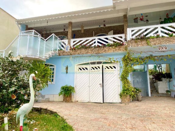 Sobrado com 2 Quartos à Venda,  em Cidade Jardim - Caraguatatuba