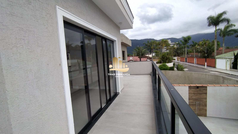 Imagem Casa com 3 Quartos à Venda, 280 m² em Flórida - Praia Grande Imagem Casa com 3 Quartos à Venda, 280 m² em Flórida - Praia Grande