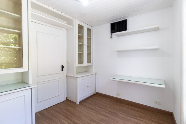 Imagem Imóvel com 4 Quartos à Venda, 260 m² em Jardim Morumbi - São Paulo Imagem Imóvel com 4 Quartos à Venda, 260 m² em Jardim Morumbi - São Paulo