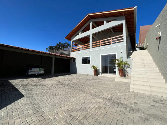 Imagem Casa com 3 Quartos à Venda, 250 m² em Uvaranas - Ponta Grossa Imagem Casa com 3 Quartos à Venda, 250 m² em Uvaranas - Ponta Grossa