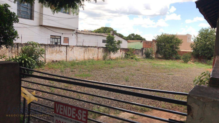 Imagem Terreno à Venda, 800 m² em Centro - Campo Grande Imagem Terreno à Venda, 800 m² em Centro - Campo Grande