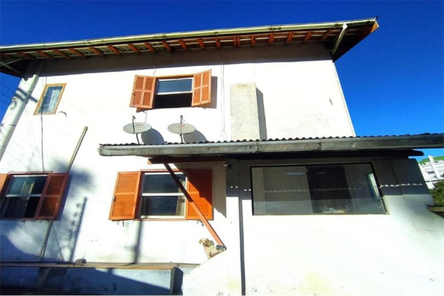 Imagem Casa com 4 Quartos à Venda, em Campos Do Jordão - Campos Do Jordão Imagem Casa com 4 Quartos à Venda, em Campos Do Jordão - Campos Do Jordão