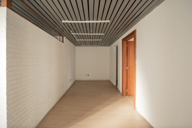 Imagem Imóvel Comercial à Venda, 320 m² em Petrópolis - Porto Alegre