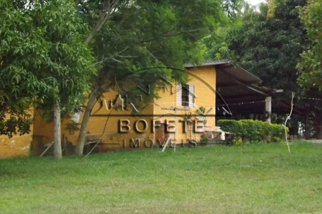 Imagem Imóvel com 2 Quartos à Venda, 25.000 m² em Gigante - Bofete Imagem Imóvel com 2 Quartos à Venda, 25.000 m² em Gigante - Bofete