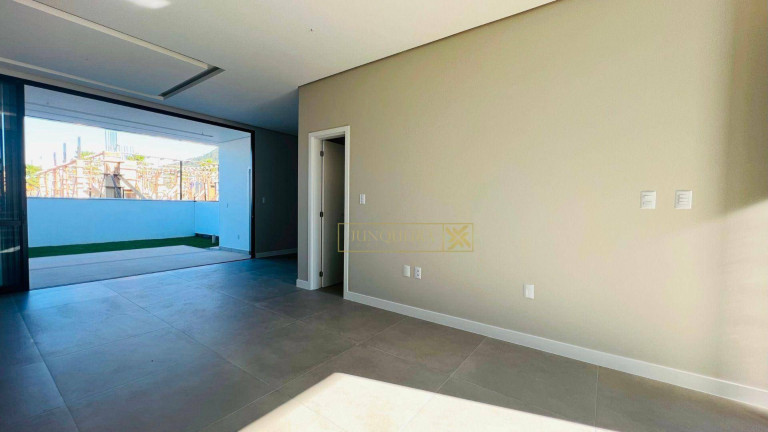 Imagem Casa com 3 Quartos à Venda, 156 m² em Bairro Deltaville - Biguaçu Imagem Casa com 3 Quartos à Venda, 156 m² em Bairro Deltaville - Biguaçu