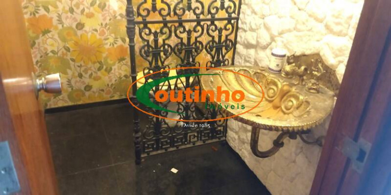 Imagem Apartamento com 4 Quartos à Venda, 224 m² em Tijuca - Rio De Janeiro Imagem Apartamento com 4 Quartos à Venda, 224 m² em Tijuca - Rio De Janeiro