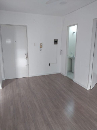 Imagem Imóvel com 1 Quarto à Venda, 40 m² em Humaitá - Porto Alegre Imagem Imóvel com 1 Quarto à Venda, 40 m² em Humaitá - Porto Alegre