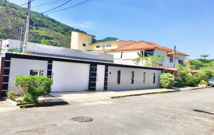 Imagem Casa com 4 Quartos à Venda,  em Vargem Pequena - Rio De Janeiro