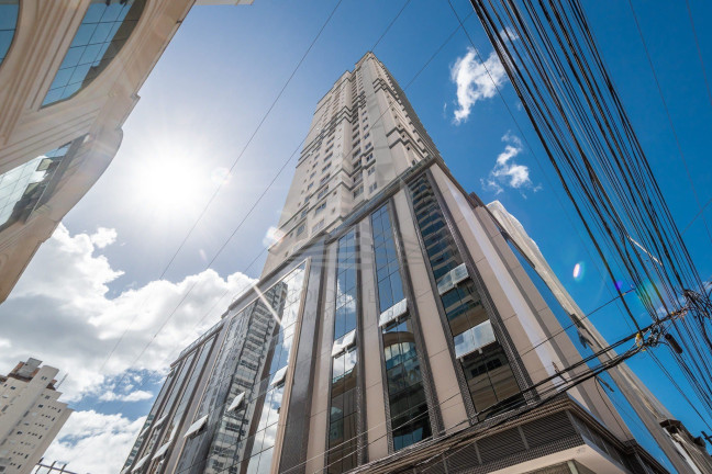 Imagem Apartamento com 4 Quartos à Venda, 143 m² em Centro - Balneário Camboriú Imagem Apartamento com 4 Quartos à Venda, 143 m² em Centro - Balneário Camboriú