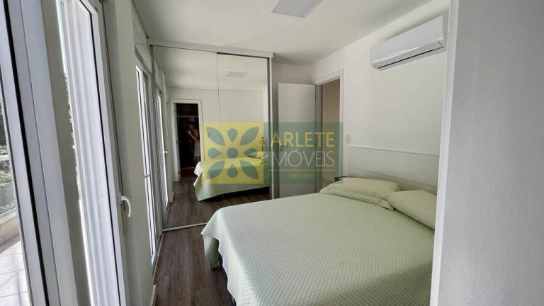 Imagem Cobertura com 3 Quartos à Venda, 270 m² em Bombas - Bombinhas Imagem Cobertura com 3 Quartos à Venda, 270 m² em Bombas - Bombinhas