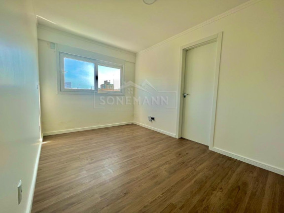 Imagem Cobertura com 4 Quartos à Venda, 221 m² em Coqueiros - Florianópolis