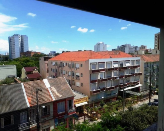 Imagem Imóvel com 2 Quartos à Venda, 79 m² em Santana - Porto Alegre Imagem Imóvel com 2 Quartos à Venda, 79 m² em Santana - Porto Alegre