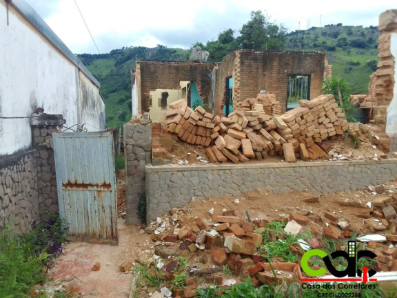 Imagem Terreno à Venda, 586 m² em Centro - Caldas Imagem Terreno à Venda, 586 m² em Centro - Caldas