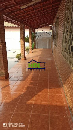 Imagem Casa com 3 Quartos à Venda, 330 m² em Hidrolândia