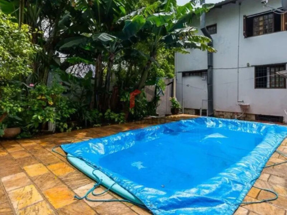 Imagem Casa com 4 Quartos à Venda, 280 m² em Vila Jardim - Porto Alegre Imagem Casa com 4 Quartos à Venda, 280 m² em Vila Jardim - Porto Alegre