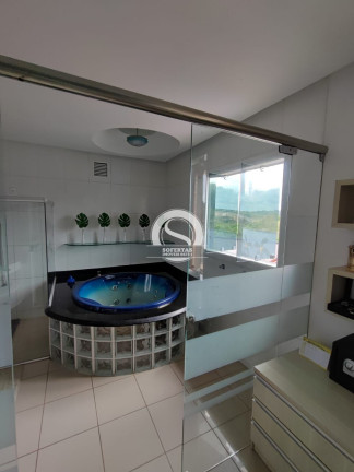Imagem Casa com 3 Quartos à Venda, 496 m² Imagem Casa com 3 Quartos à Venda, 496 m²