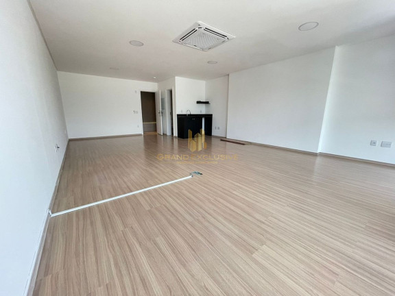 Imagem Sala Comercial para Alugar, 55 m² em Pioneiros - Balneário Camboriú Imagem Sala Comercial para Alugar, 55 m² em Pioneiros - Balneário Camboriú